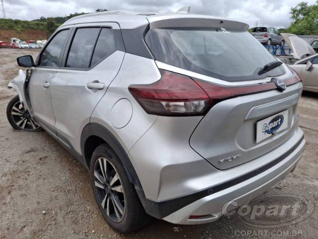 2024 NISSAN KICKS 