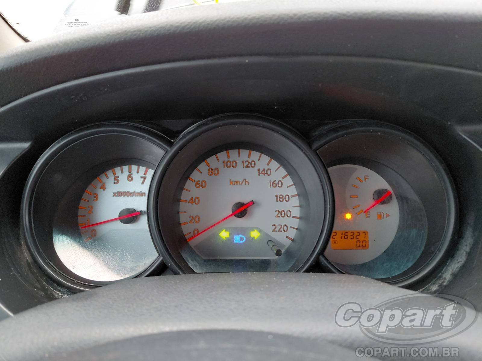 2013 NISSAN LIVINA — foto 8 de 10
