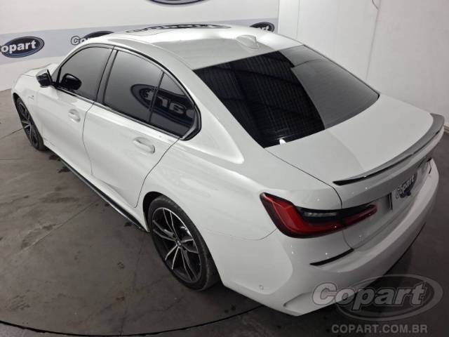 2021 BMW SERIE 3 
