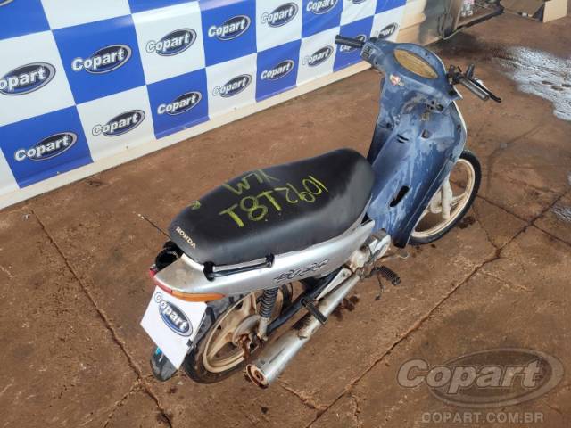 2005 HONDA C 100 