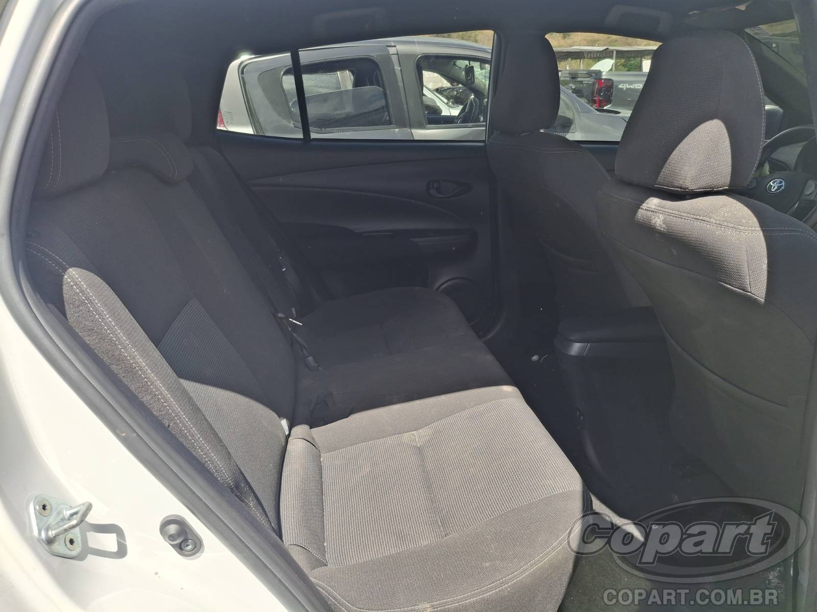 Foto 6 de 10: 2024 TOYOTA YARIS