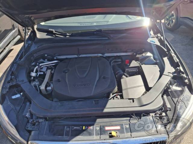 2019 VOLVO XC60 