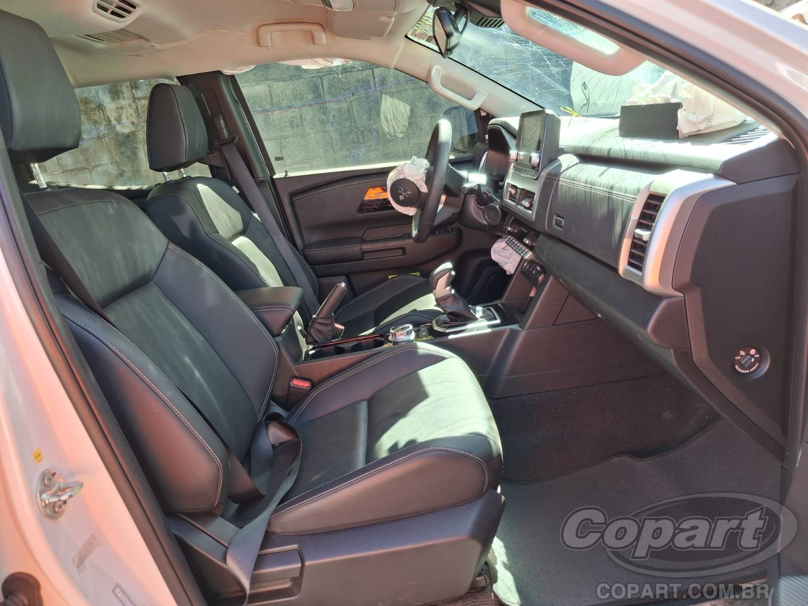 Foto 5: 2026 MITSUBISHI TRITON