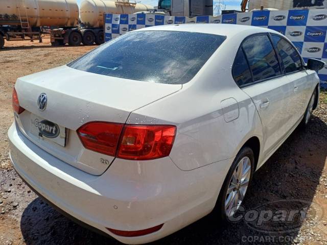 2011 VOLKSWAGEN JETTA 