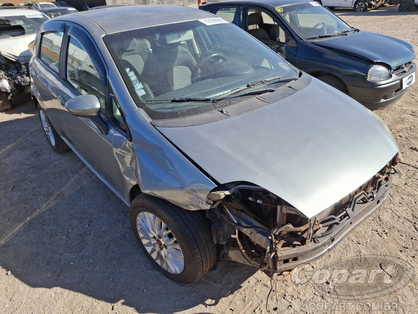 Veículo Fiat Punto FIAT PUNTO ESSENCE 1.6 16V E.TORQ FLEXIVEL ALCOOL/GASOLINA 2015 2015 em leilão