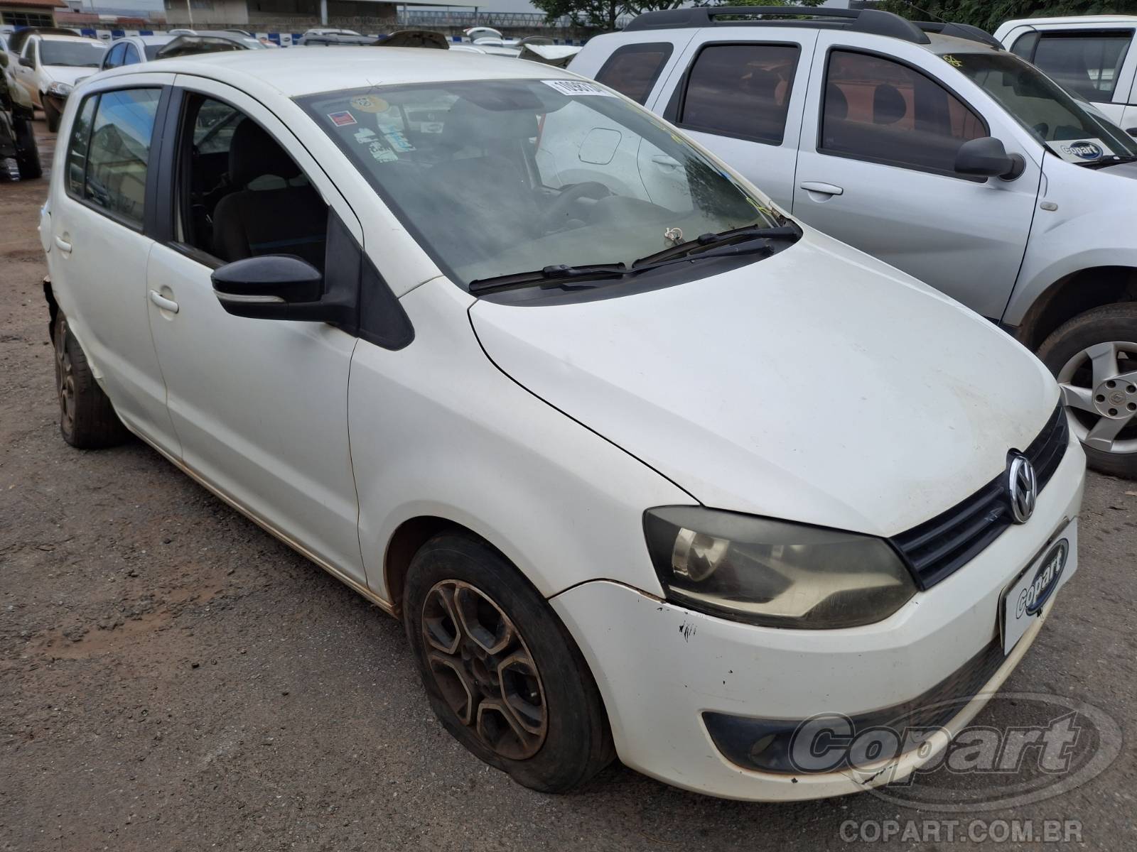 Veículo VW - VolksWagen Fox Volkswagen Fox 1.0 Total Flex 2014 em leilão