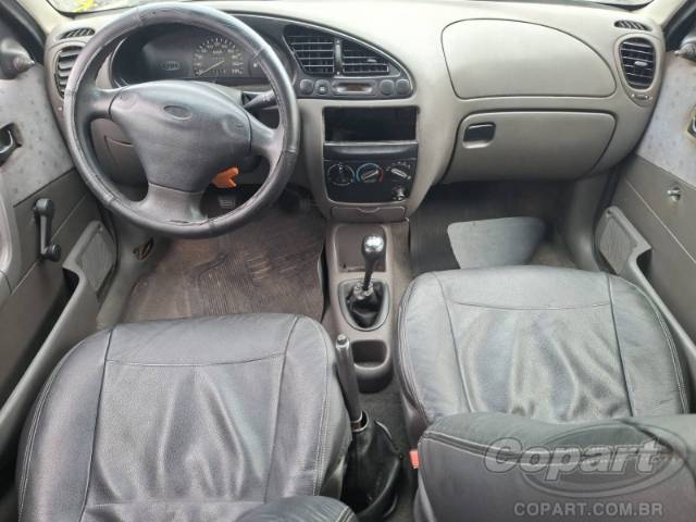 2002 FORD FIESTA SEDAN 