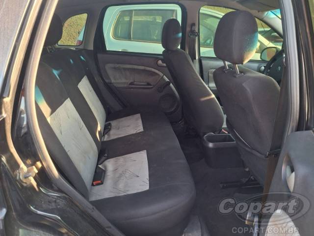 2010 FORD FIESTA 