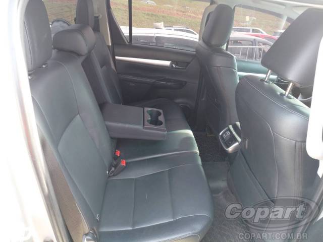 2017 TOYOTA HILUX CD 