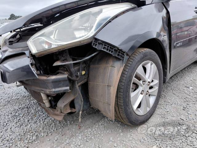 2014 HYUNDAI HB20S 