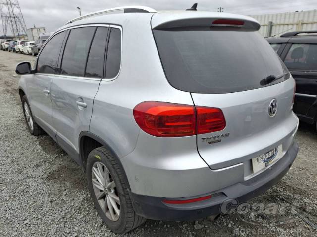 2012 VOLKSWAGEN TIGUAN 