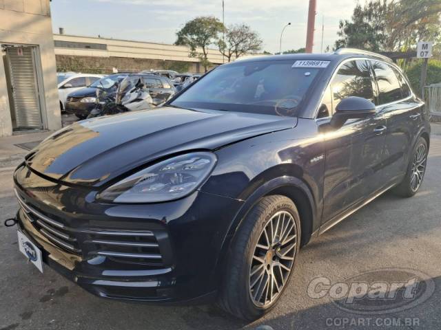 2022 PORSCHE CAYENNE 