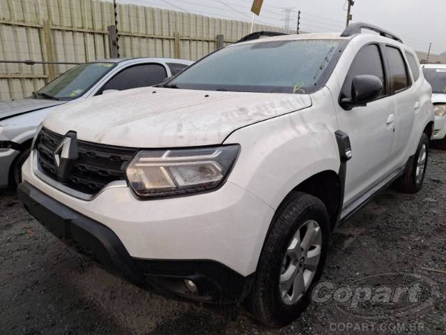 2025 RENAULT DUSTER 