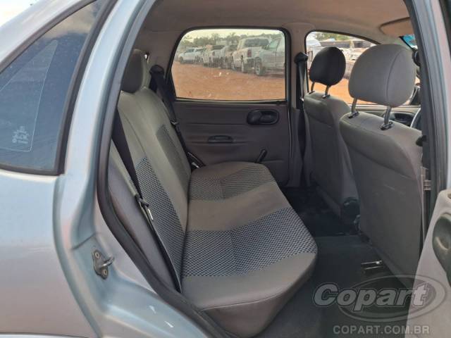 2010 CHEVROLET CLASSIC 
