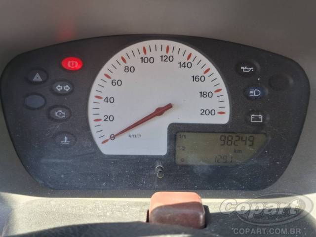 2002 CHEVROLET CELTA 