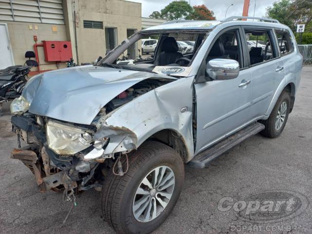 2017 MITSUBISHI PAJERO 