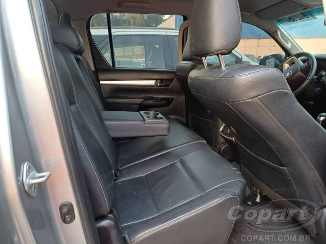 2022 TOYOTA HILUX CD 