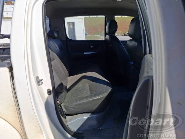2013 TOYOTA HILUX CD 