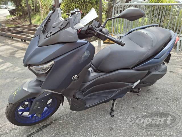 2024 YAMAHA XMAX 
