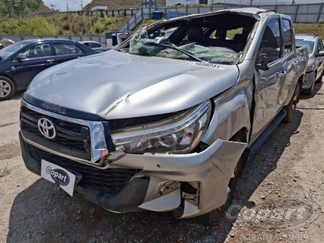 2020 TOYOTA HILUX CD 