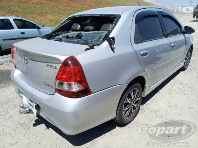 2017 TOYOTA ETIOS SEDA 