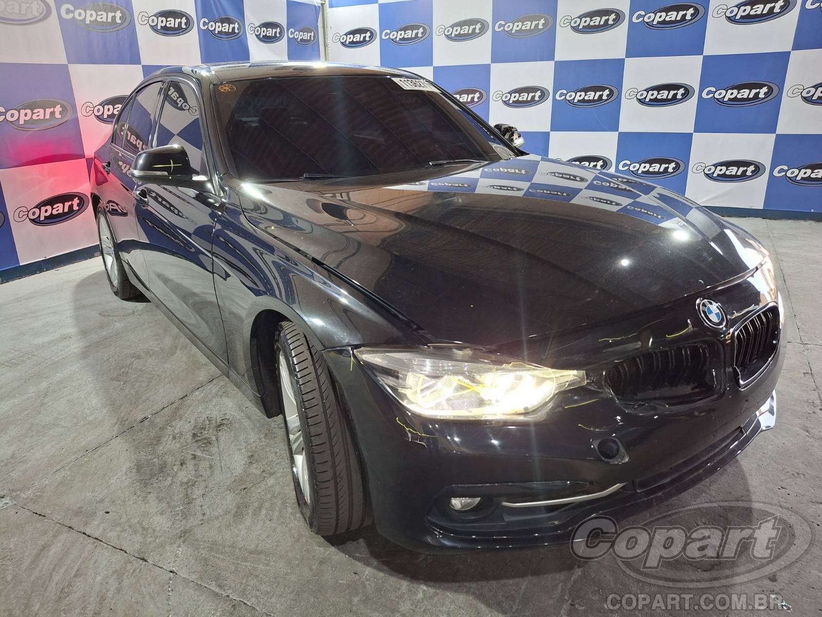 Veículo BMW Série 3 BMW Serie 3 320i Active Flex 2.0 2017 Colisão 2017 em leilão