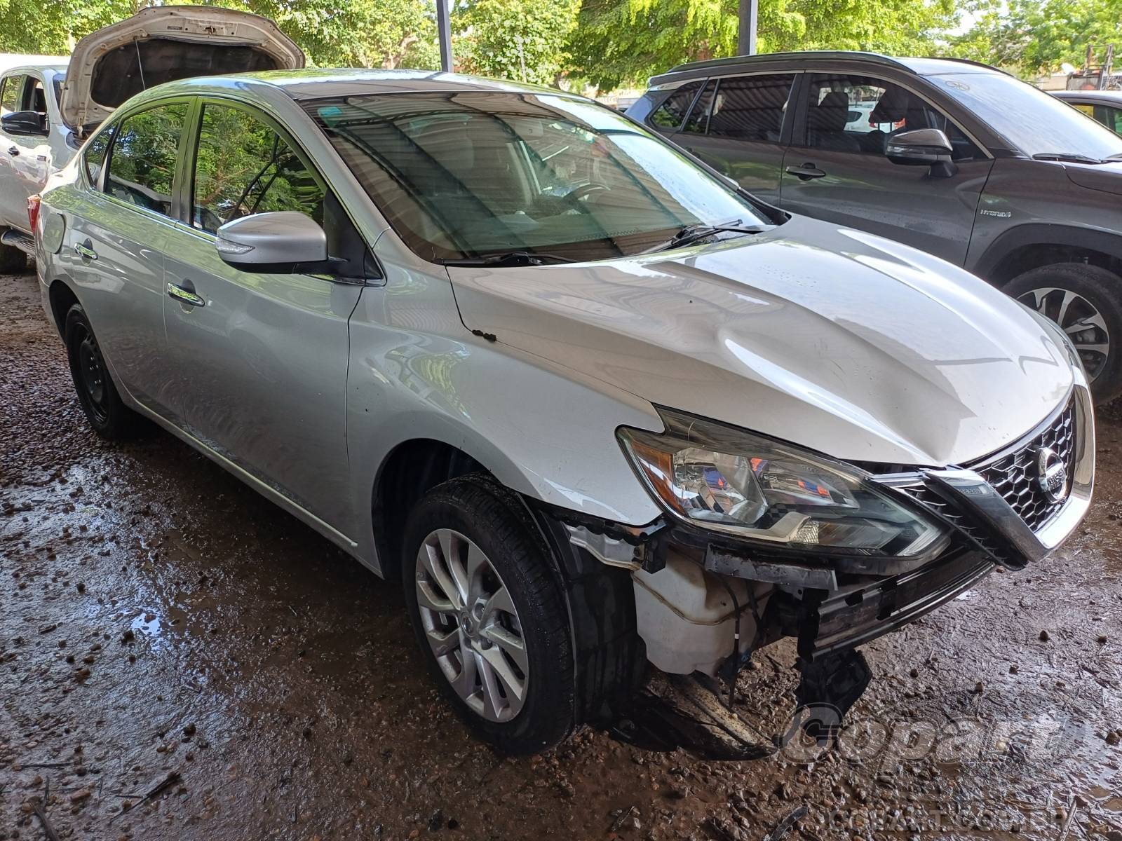 Nissan Sentra S CVT 2.0 16V FlexStart 2017 Médio Dano Frontal