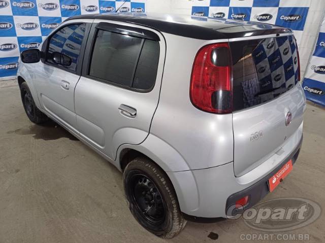 2015 FIAT UNO 