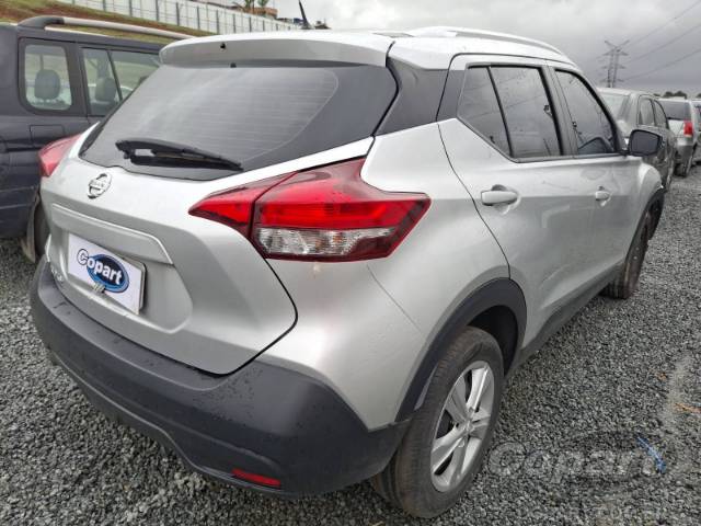 2019 NISSAN KICKS 