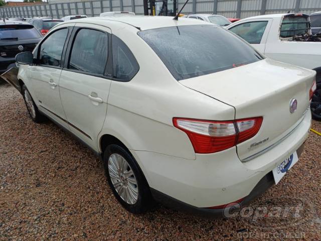 2014 FIAT GRAND SIENA 