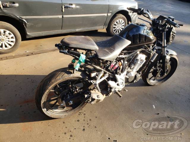 2026 HONDA CB 300F 