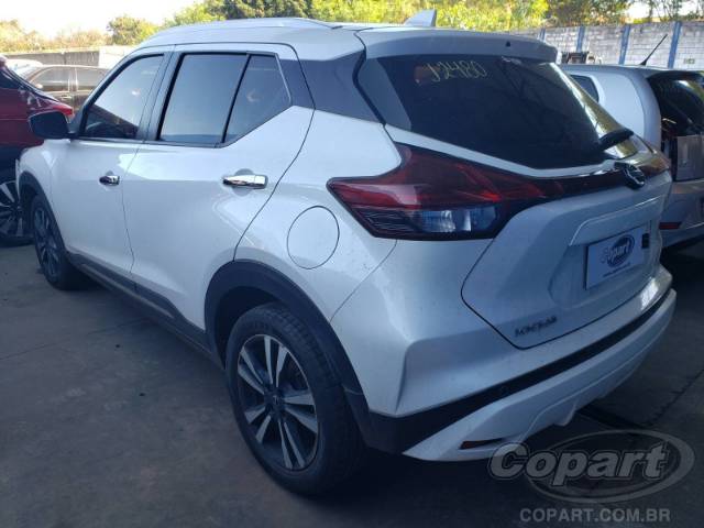 2022 NISSAN KICKS 