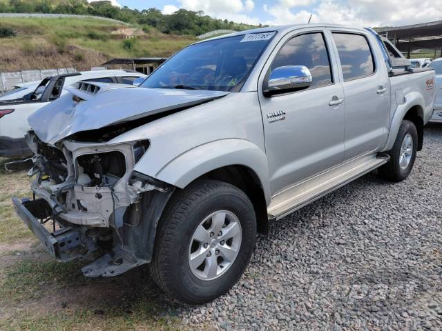 2014 TOYOTA HILUX CD 