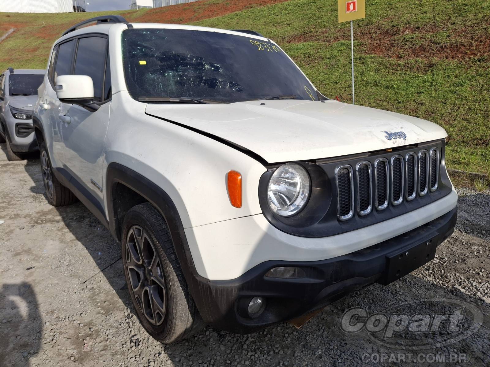Veículo Jeep Renegade Jeep Renegade Longitude 2.0 MultiJet Turbo 2016 Pequena Monta 2016 em leilão