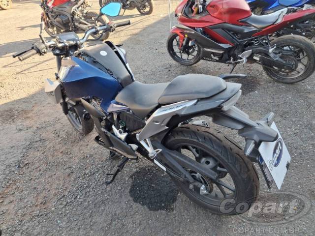 2026 HONDA CB 300F 