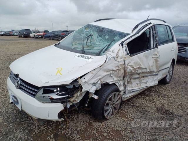 2013 VOLKSWAGEN SPACEFOX 