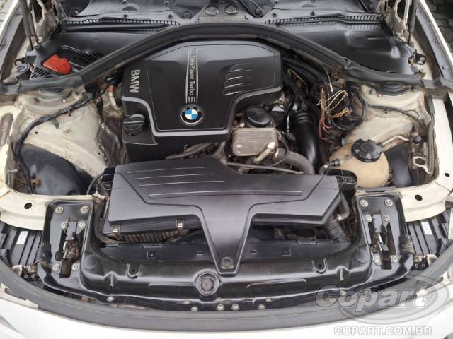 2014 BMW SERIE 3 