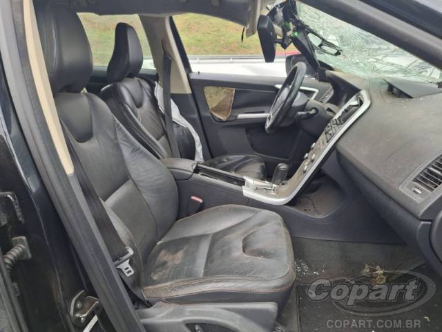 2010 VOLVO XC60 