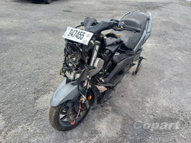 2023 KYMCO AK 