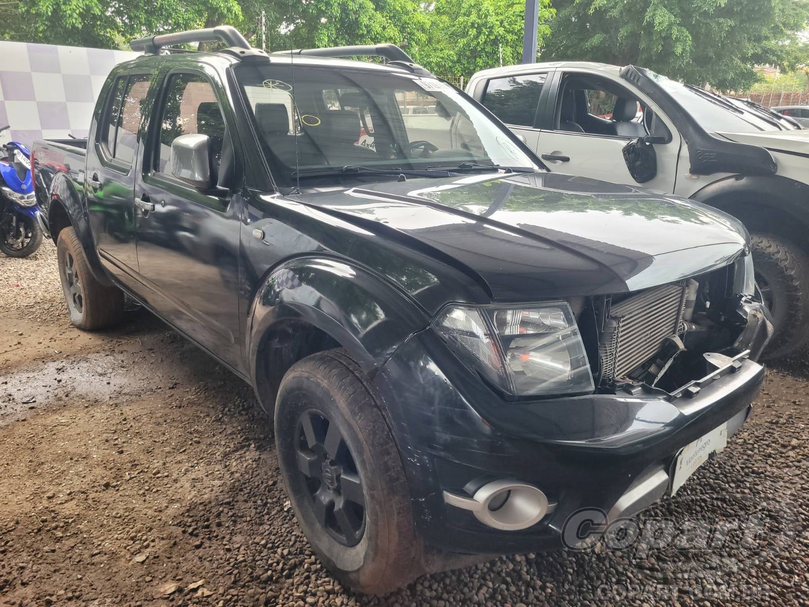 Veículo Nissan Frontier Nissan Frontier CD SV Attack 10 Anos 2.5 Turbo 2015 Pequena Monta 2015 em leilão
