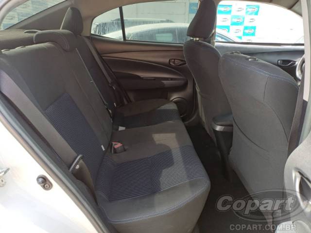 2021 TOYOTA YARIS SEDA 