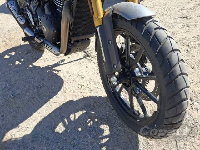 2025 TRIUMPH SCRAMBLER 