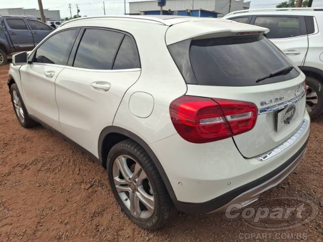 2017 MERCEDES-BENZ GLA 