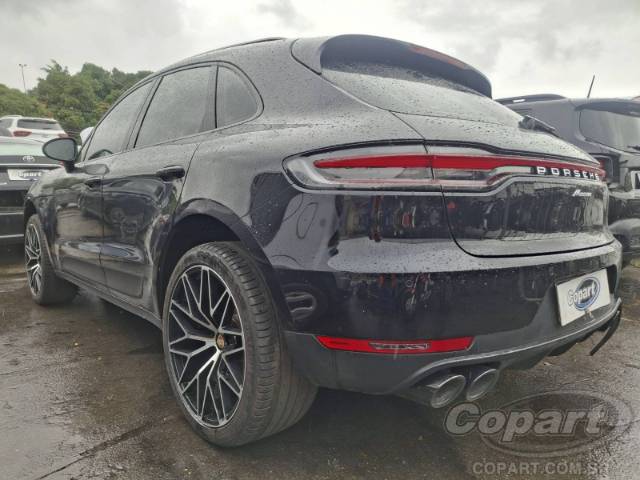 2021 PORSCHE MACAN 