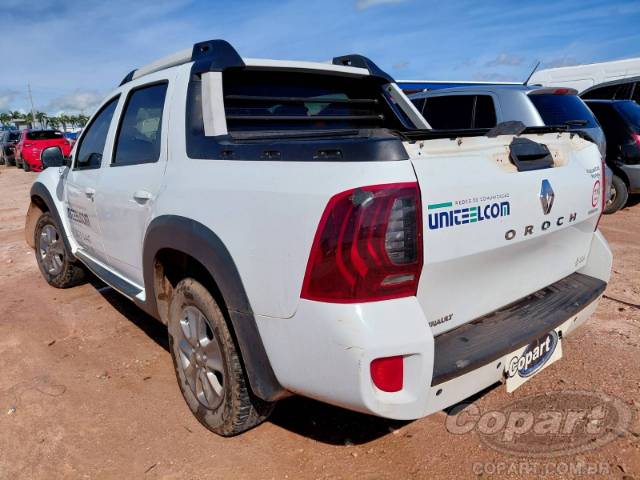2021 RENAULT DUSTER OROCH 