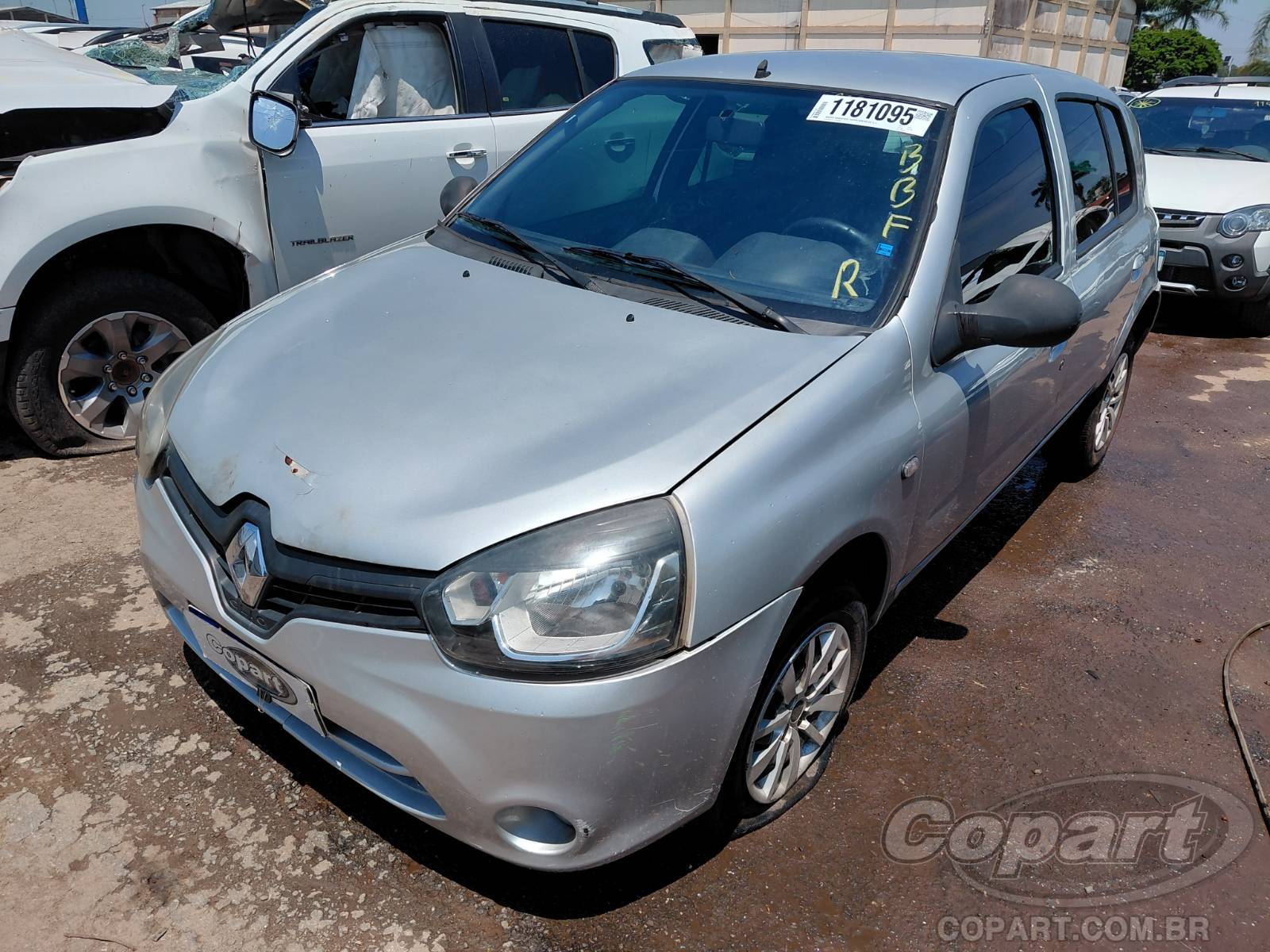 Foto 2: 2014 RENAULT CLIO