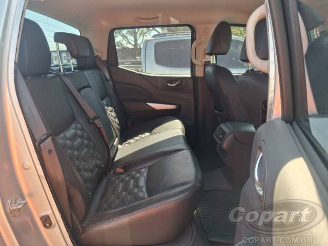 2025 NISSAN FRONTIER CD 