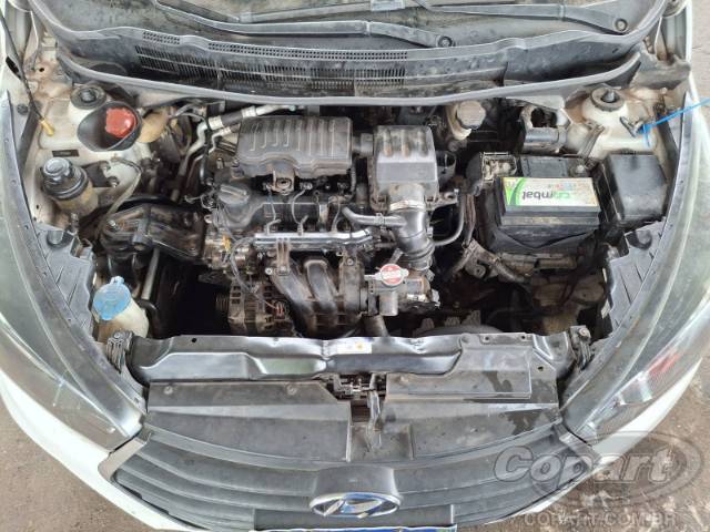 2015 HYUNDAI HB20 
