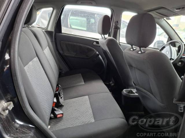 2011 FORD FIESTA 