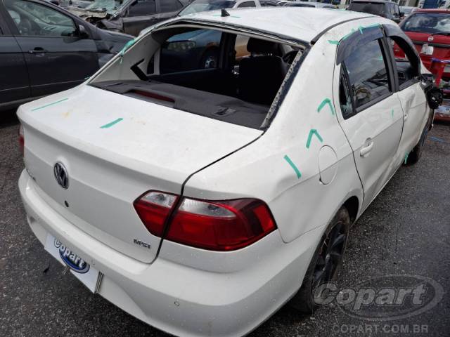 2021 VOLKSWAGEN VOYAGE 